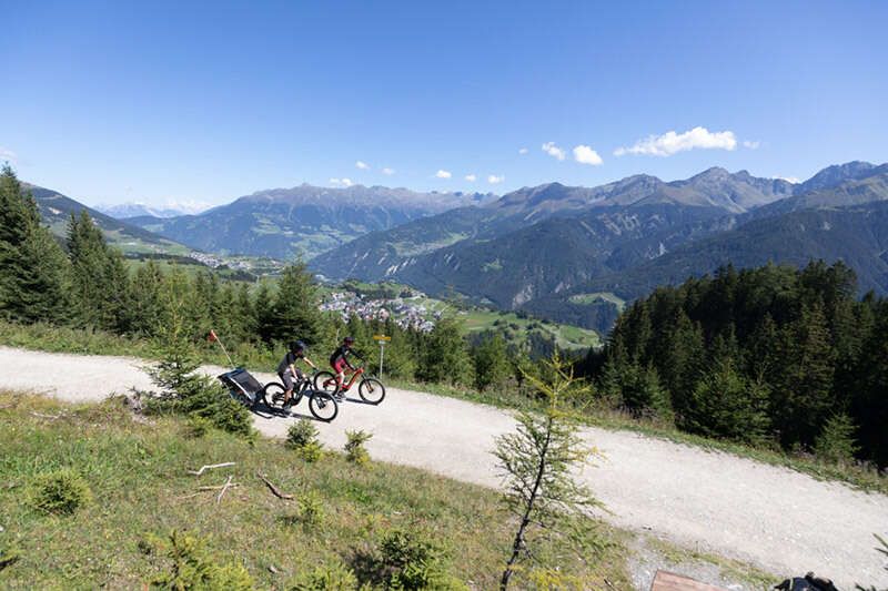 E-bike riding in Fiss with views of the Tyrolean mountains